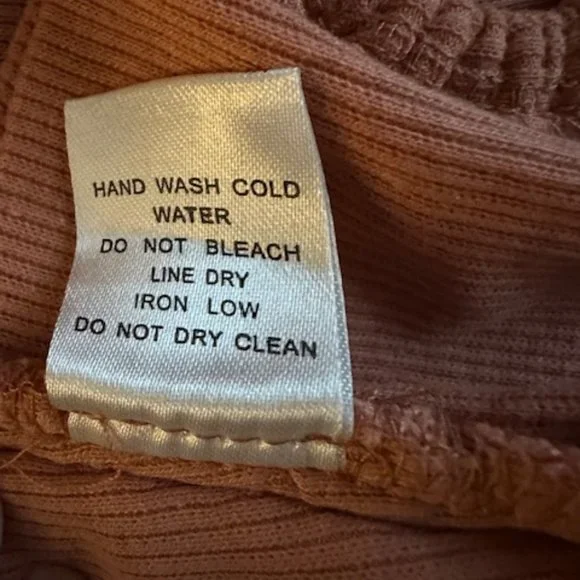 Pink double O ring Cropped Top  4203  NWT Boutique - Picture 9 of 10